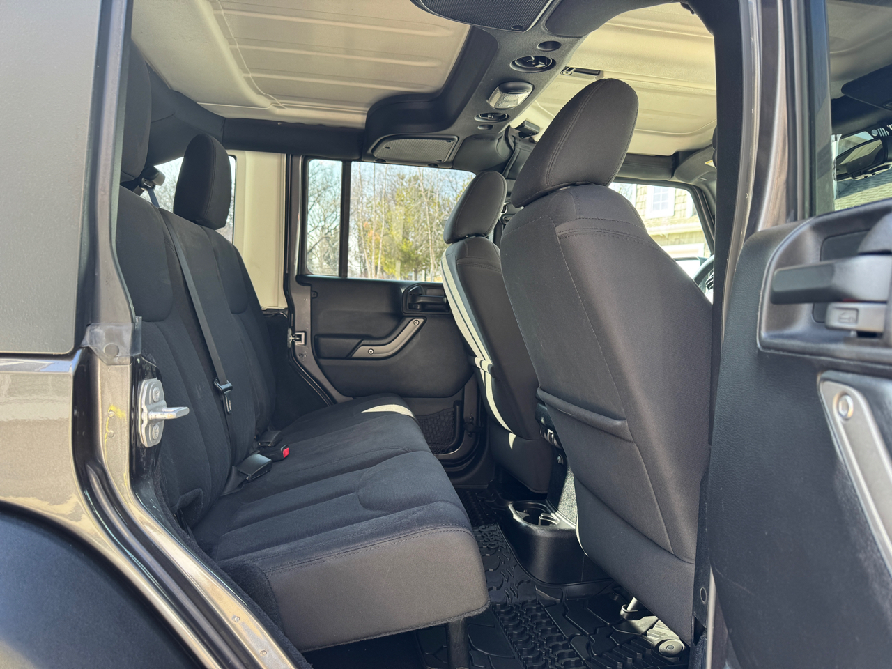 Jeep Wrangler Unlimited 4WD 4dr Sport 2016