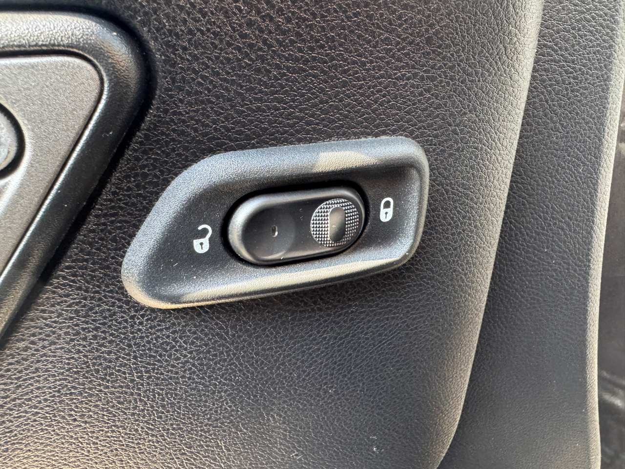 Jeep Wrangler Unlimited 4WD 4dr Sport 2016