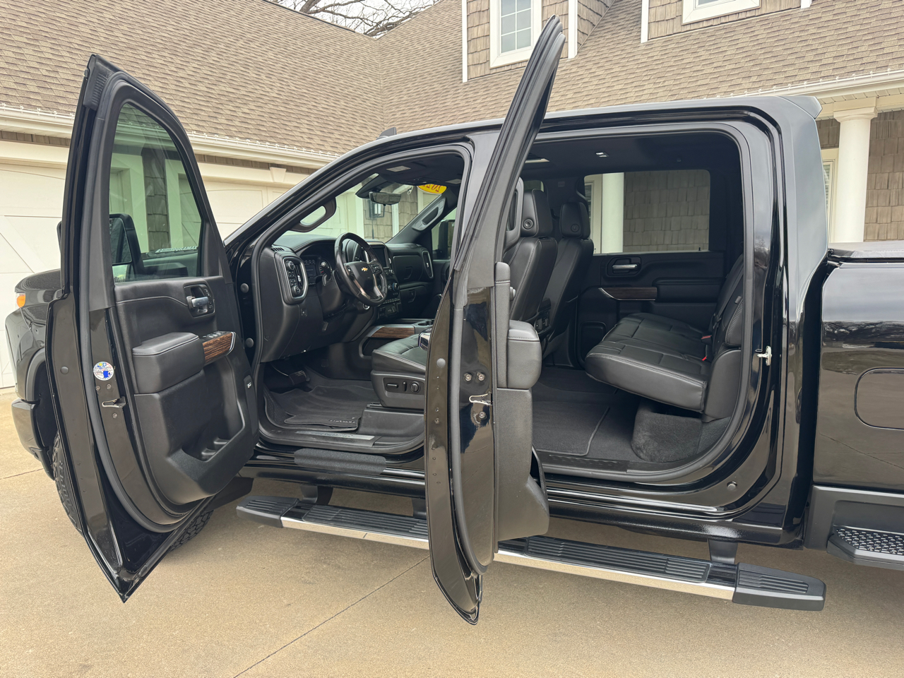 Chevrolet Silverado 3500HD 4WD Crew Cab 159" High Country 2021