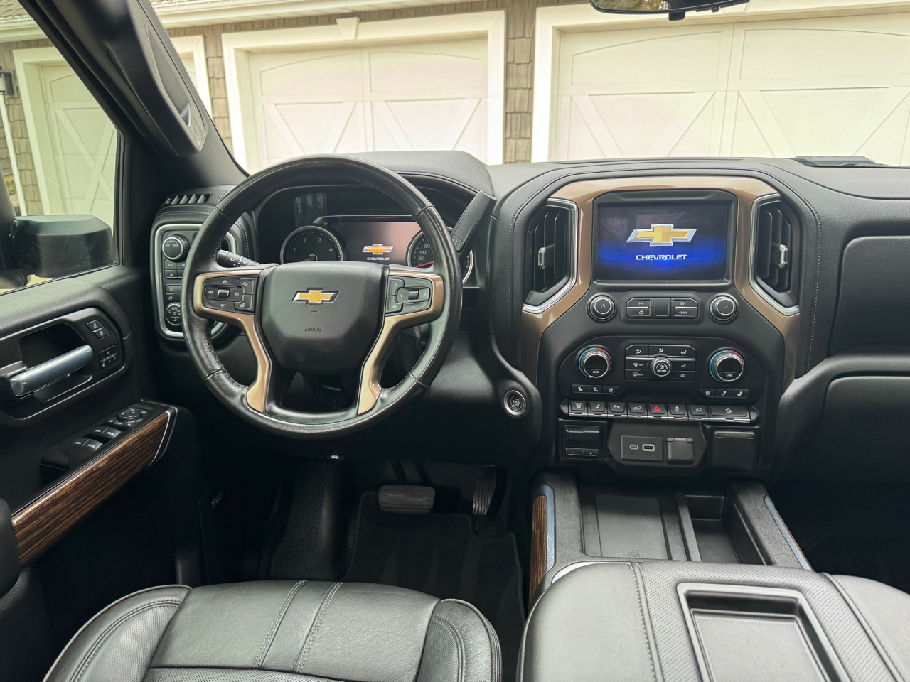 Chevrolet Silverado 3500HD 4WD Crew Cab 159" High Country 2021