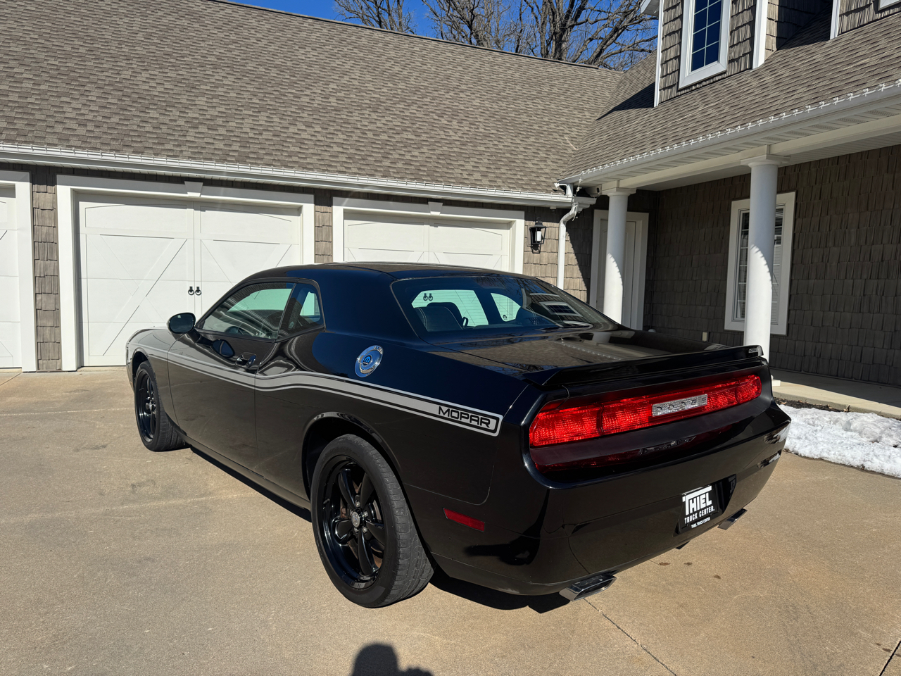 Dodge Challenger  2010