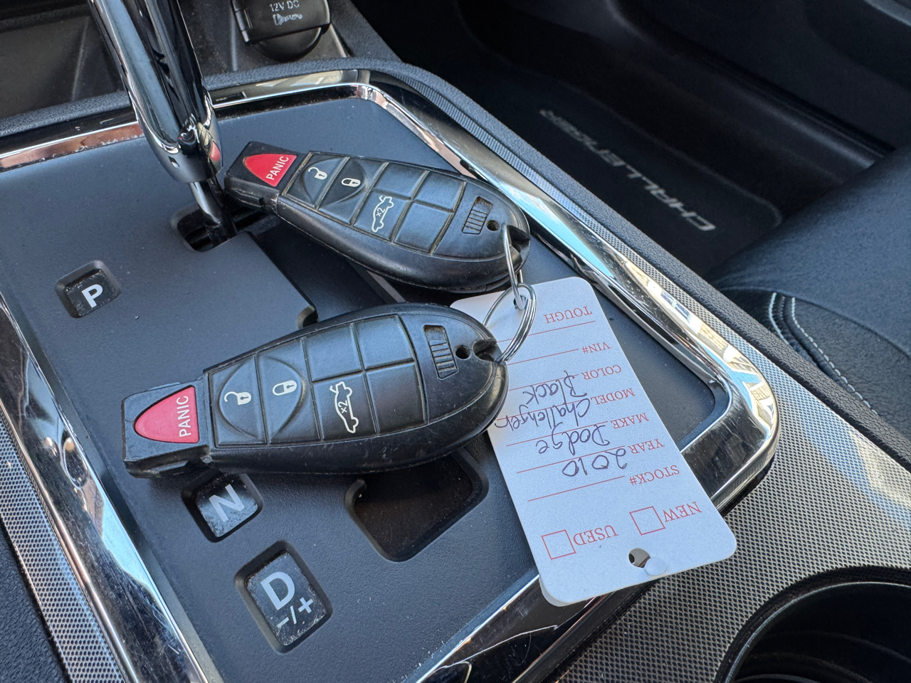 Dodge Challenger  2010