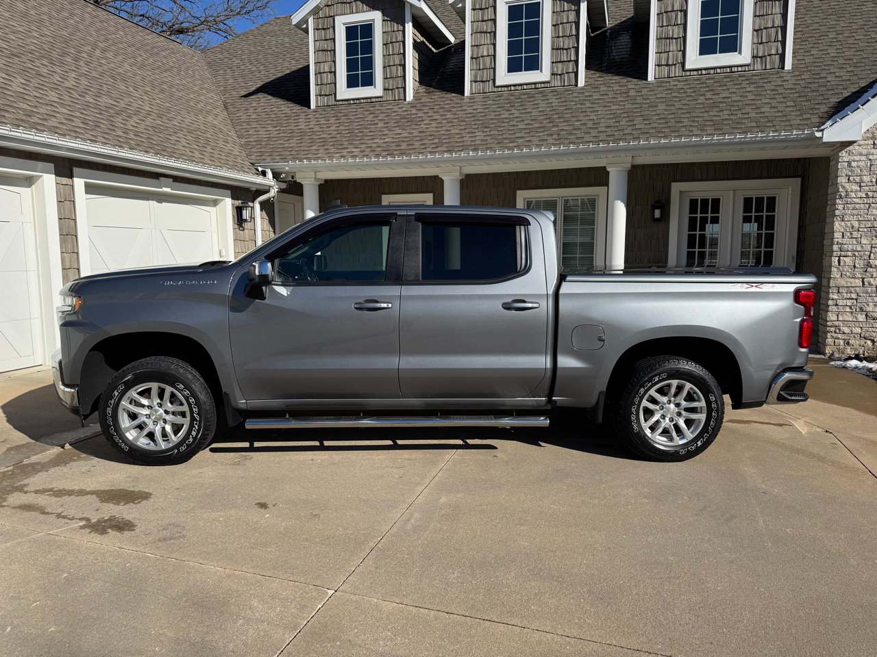 Chevrolet Silverado 1500 4WD Crew Cab 147" LT 2020
