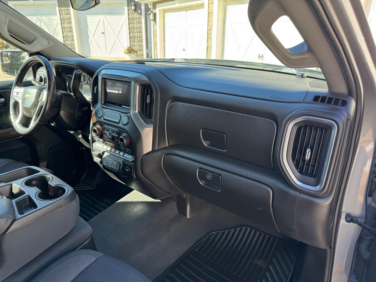 Chevrolet Silverado 1500 4WD Crew Cab 147" LT 2020