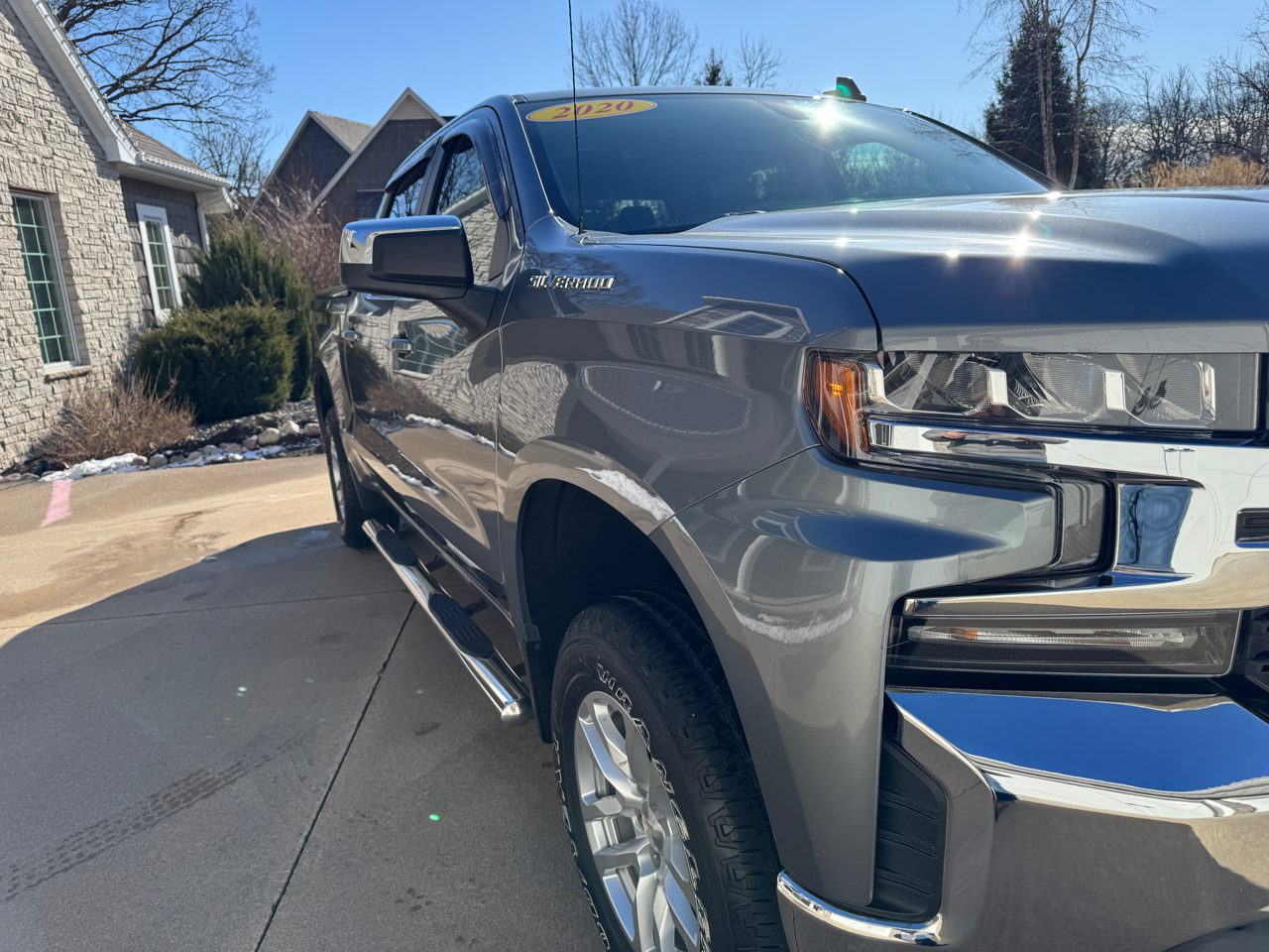 Chevrolet Silverado 1500 4WD Crew Cab 147" LT 2020