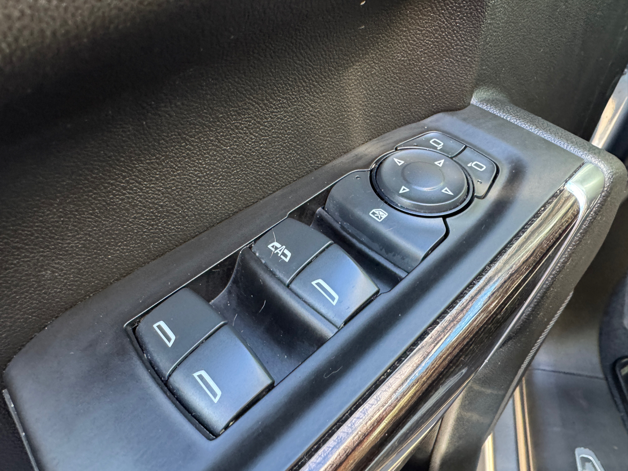 Chevrolet Silverado 1500 4WD Crew Cab 147" LT 2020