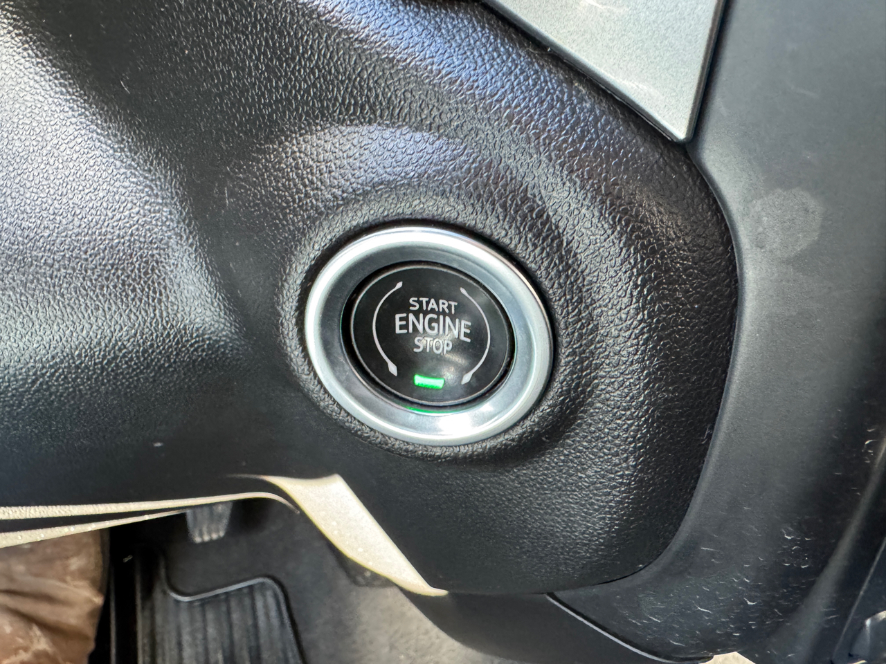 Chevrolet Silverado 1500 4WD Crew Cab 147" LT 2020