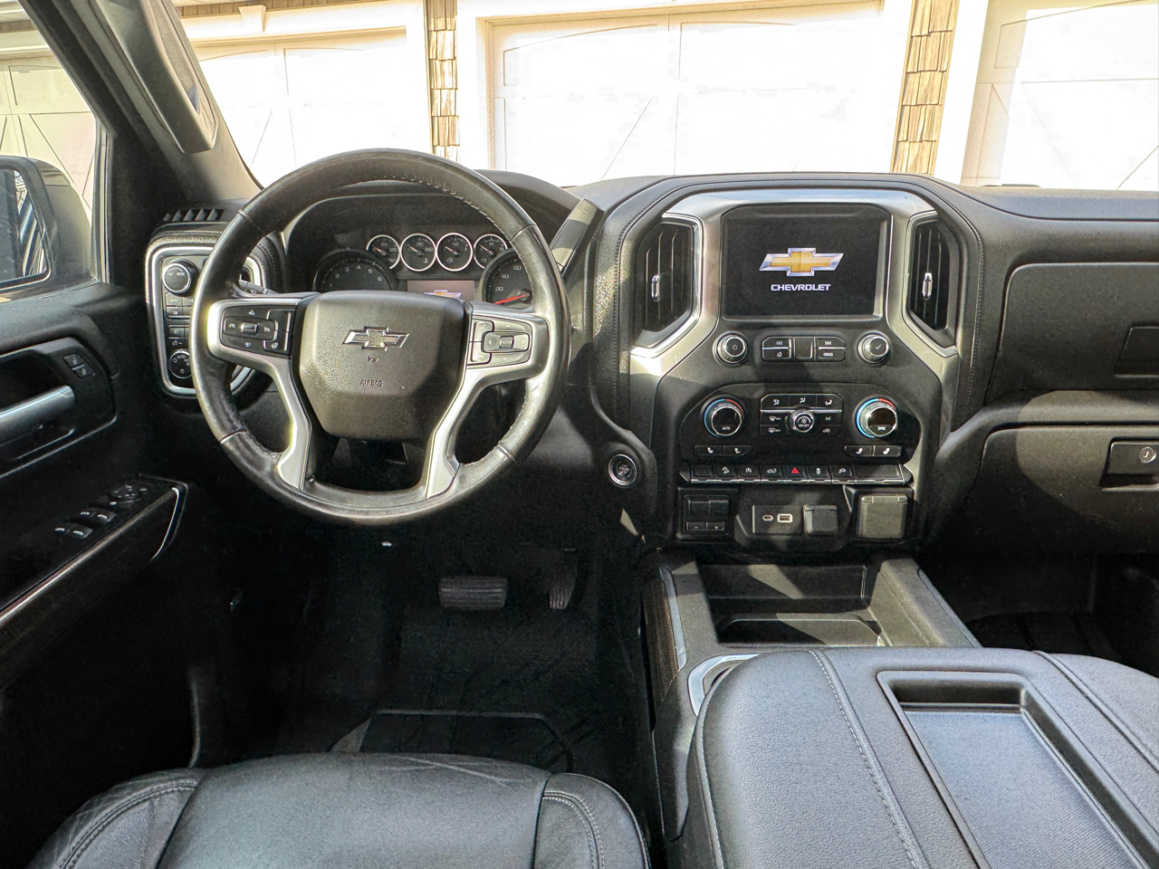 Chevrolet Silverado 1500 4WD Crew Cab 147" RST 2020