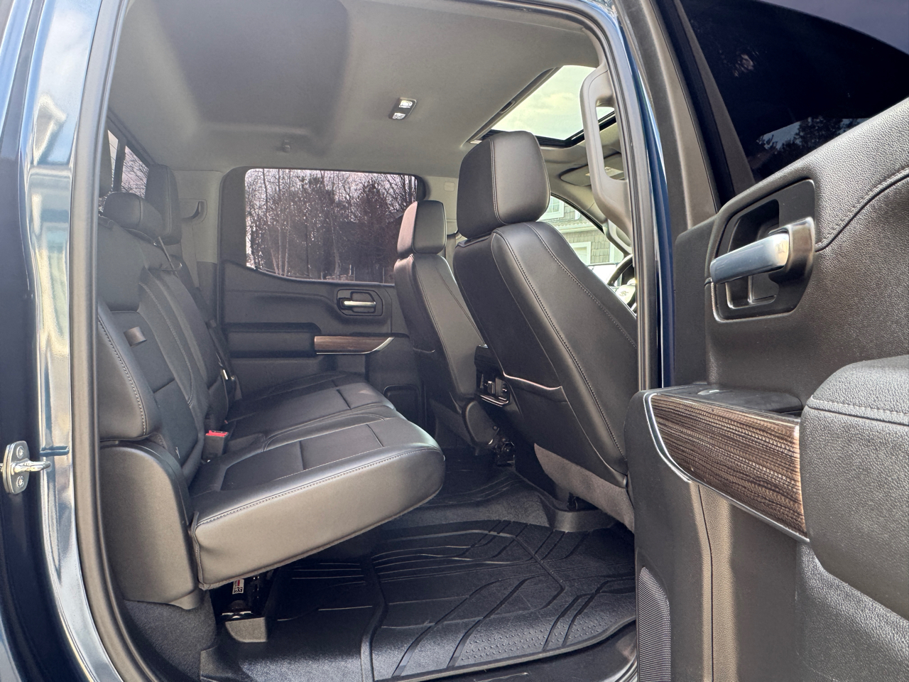 Chevrolet Silverado 1500 4WD Crew Cab 147" RST 2020