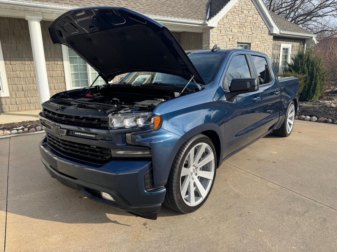 Chevrolet Silverado 1500 4WD Crew Cab 147" RST 2020