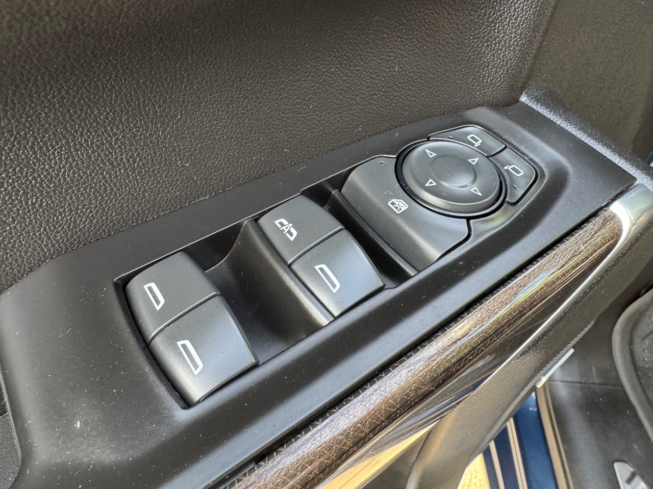 Chevrolet Silverado 1500 4WD Crew Cab 147" RST 2020