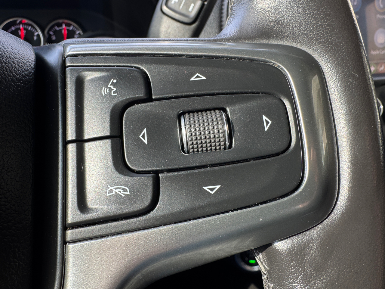 Chevrolet Silverado 1500 4WD Crew Cab 147" RST 2020