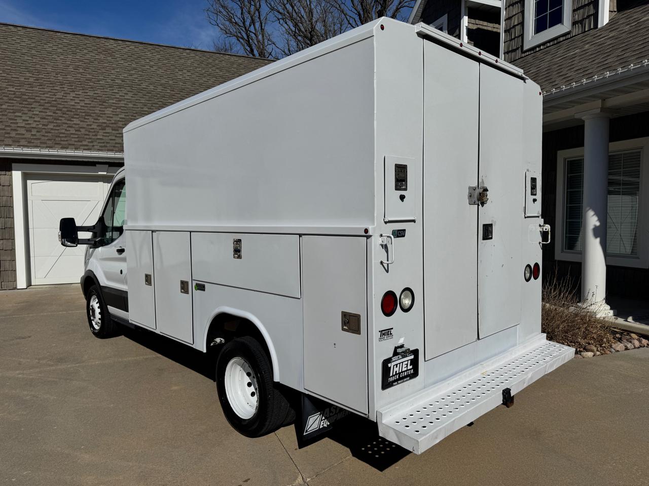 Ford Transit Chassis T-350 DRW 138" WB 9950 GVWR 2017