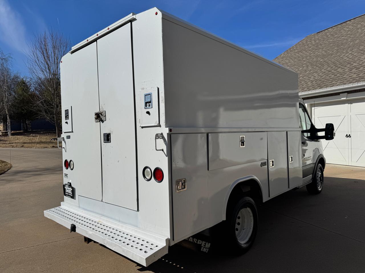 Ford Transit Chassis T-350 DRW 138" WB 9950 GVWR 2017