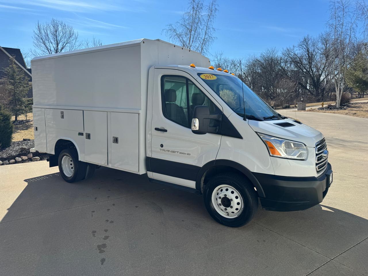 Ford Transit Chassis T-350 DRW 138" WB 9950 GVWR 2017