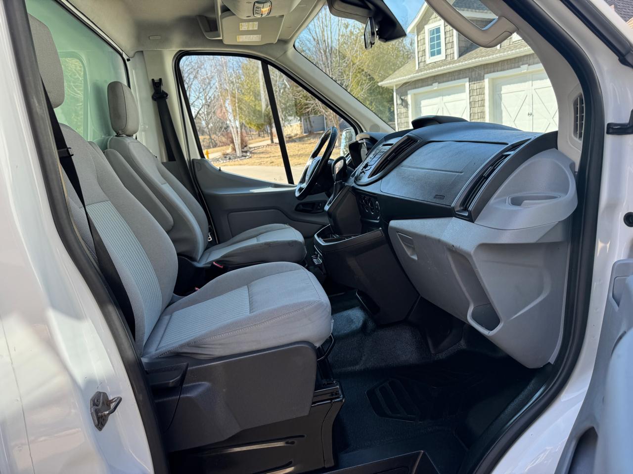 Ford Transit Chassis T-350 DRW 138" WB 9950 GVWR 2017