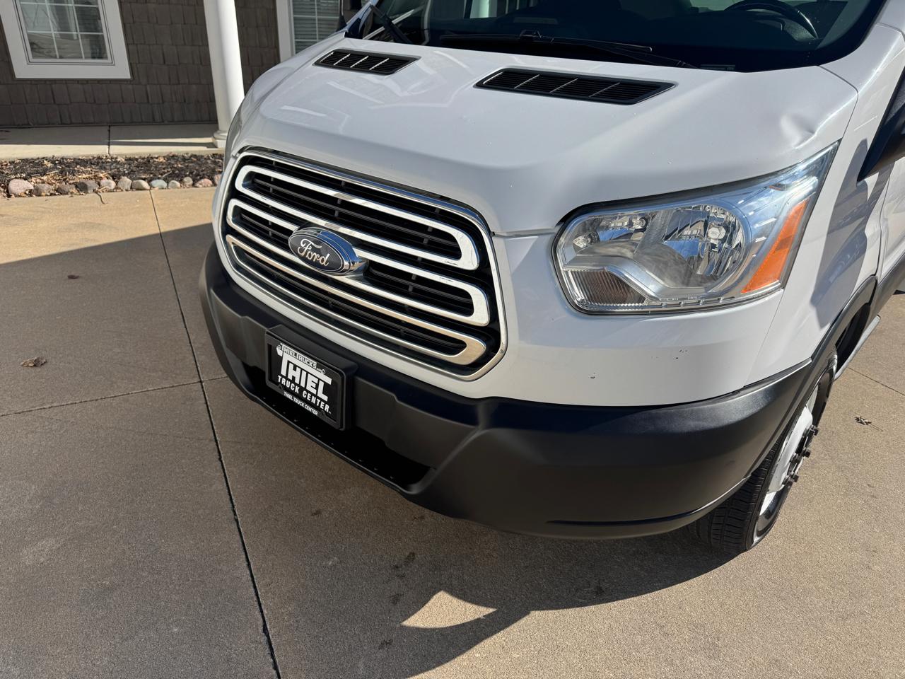 Ford Transit Chassis T-350 DRW 138" WB 9950 GVWR 2017