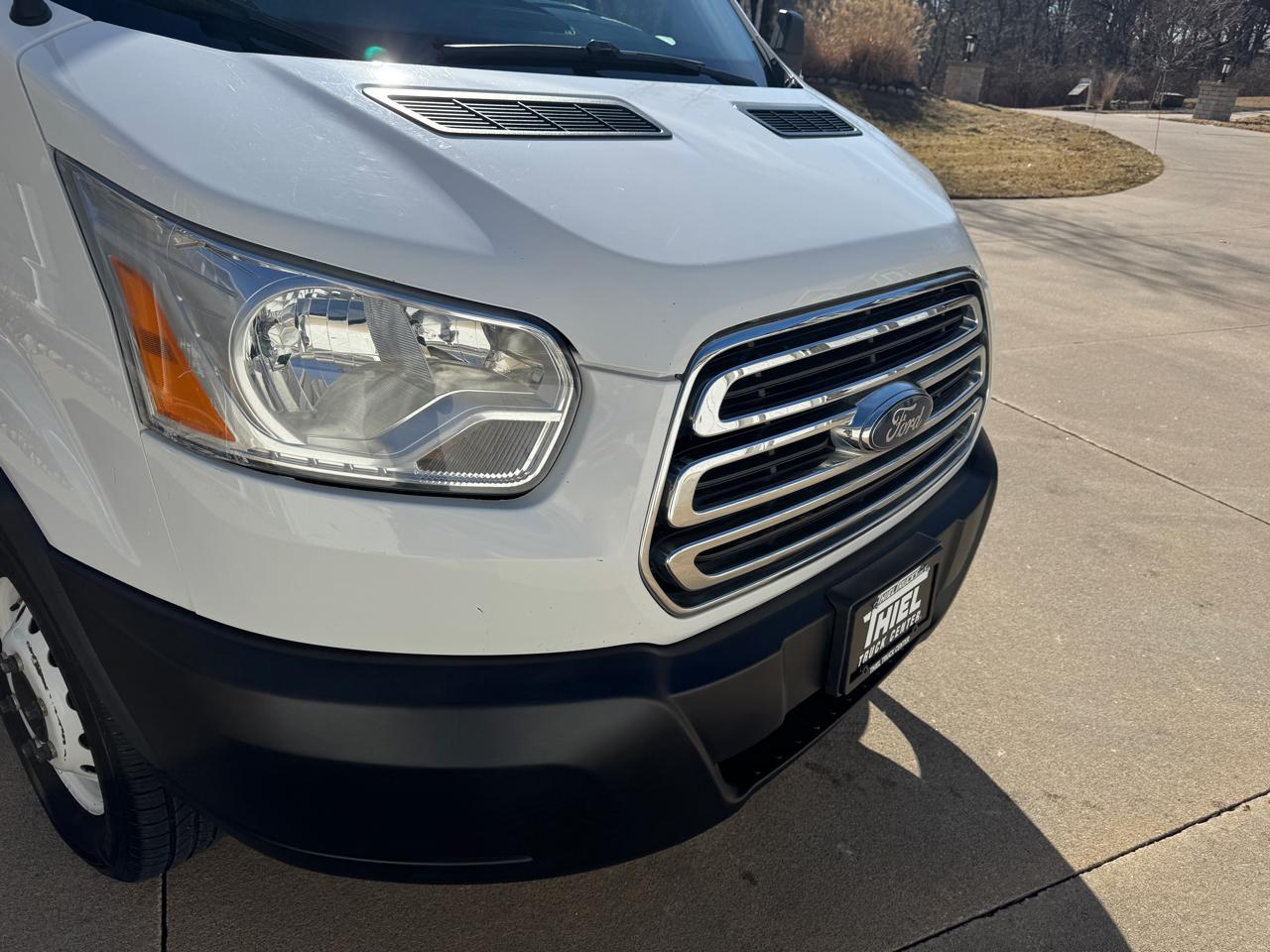 Ford Transit Chassis T-350 DRW 138" WB 9950 GVWR 2017