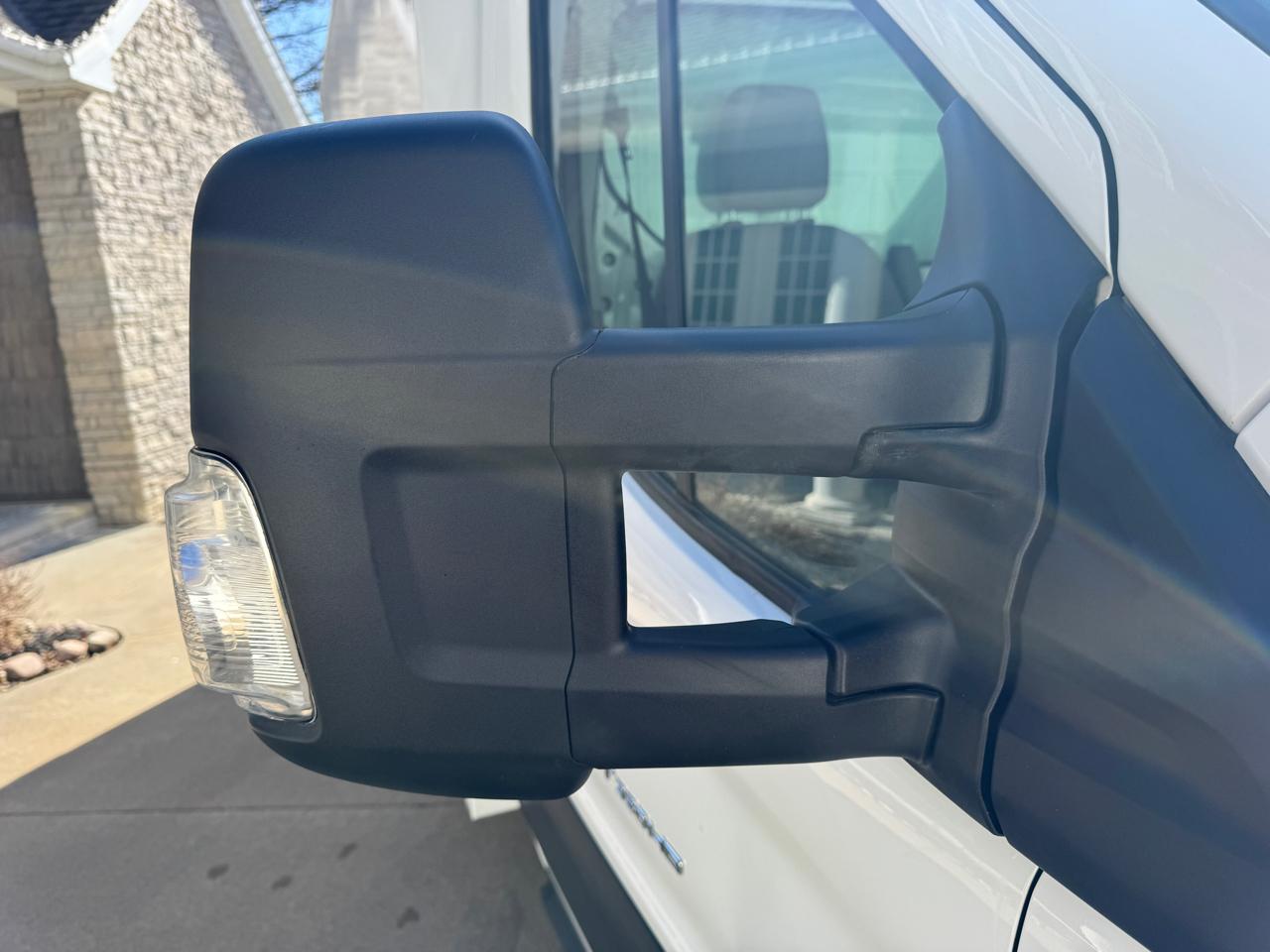 Ford Transit Chassis T-350 DRW 138" WB 9950 GVWR 2017