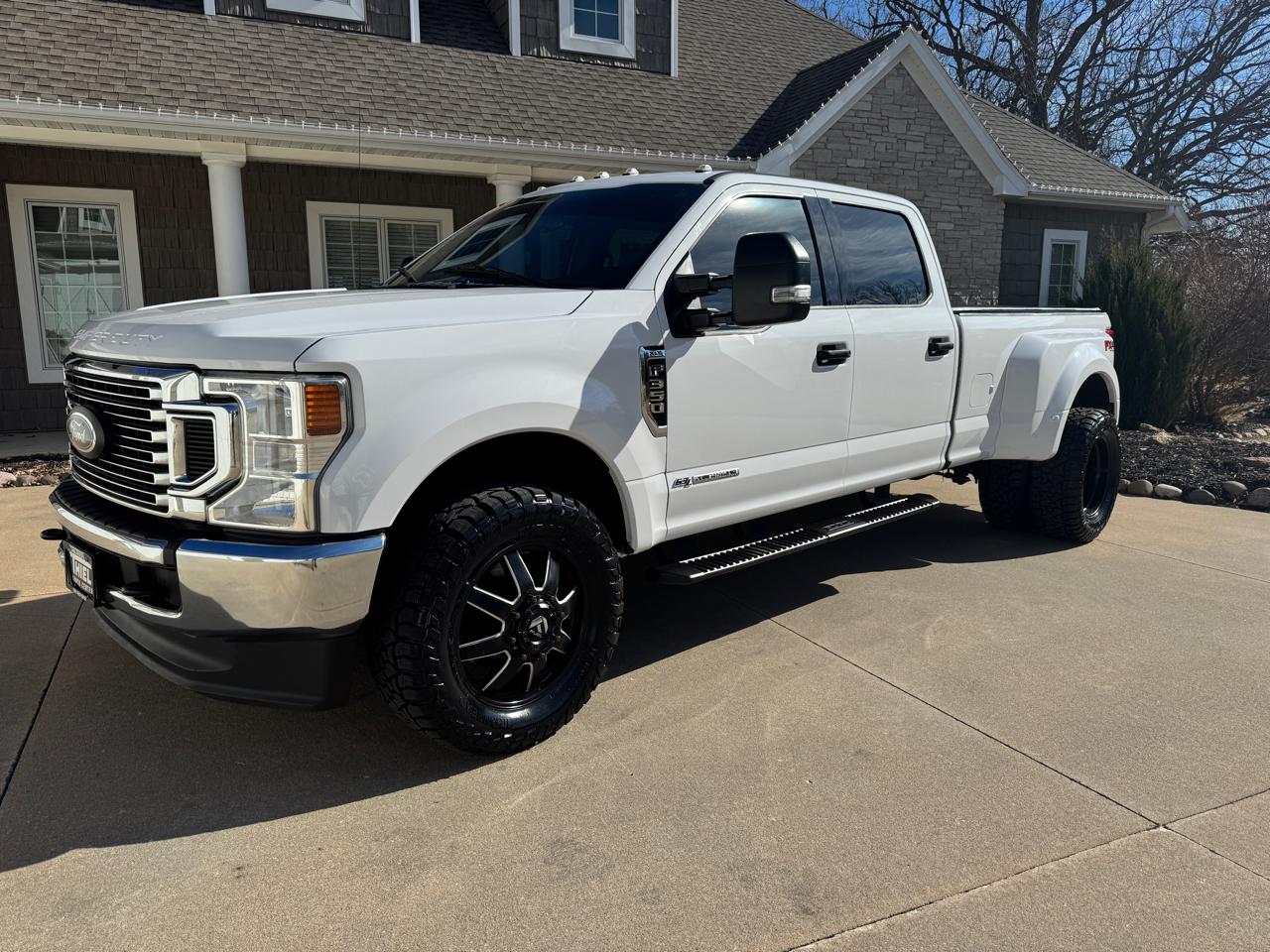 Ford Super Duty F-350 DRW XLT 4WD Crew Cab 8' Box 2020