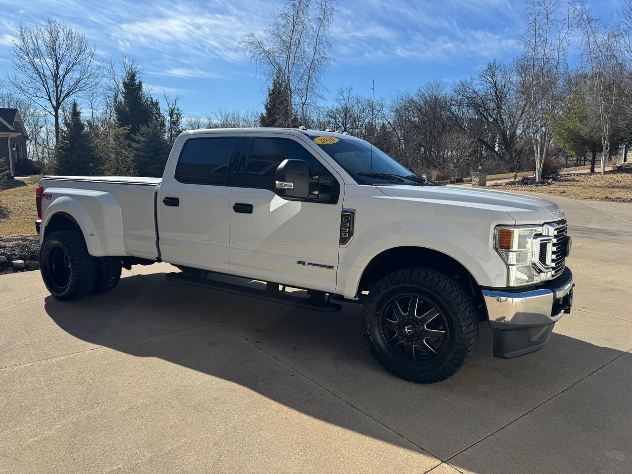 Ford Super Duty F-350 DRW XLT 4WD Crew Cab 8' Box 2020