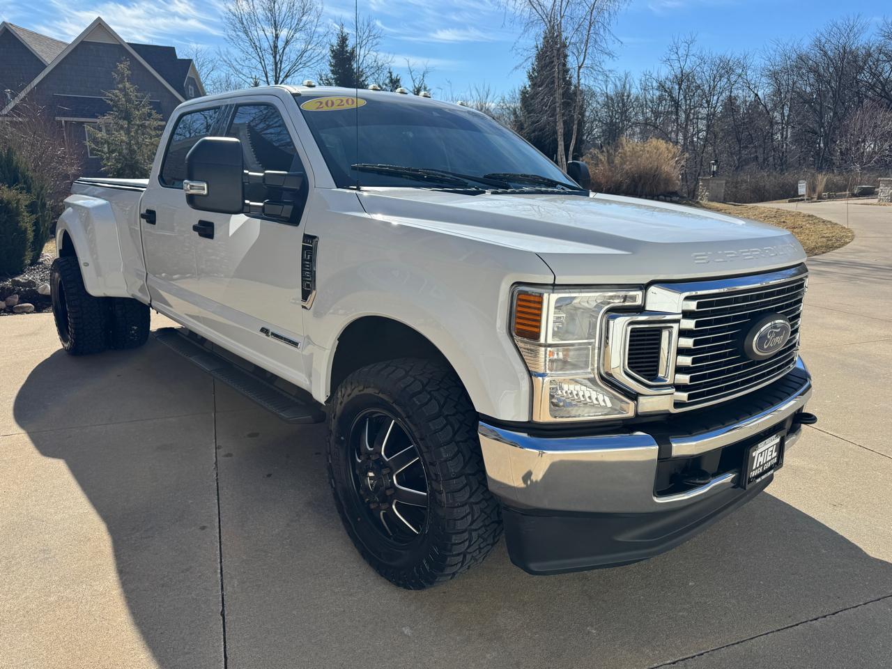 Ford Super Duty F-350 DRW XLT 4WD Crew Cab 8' Box 2020