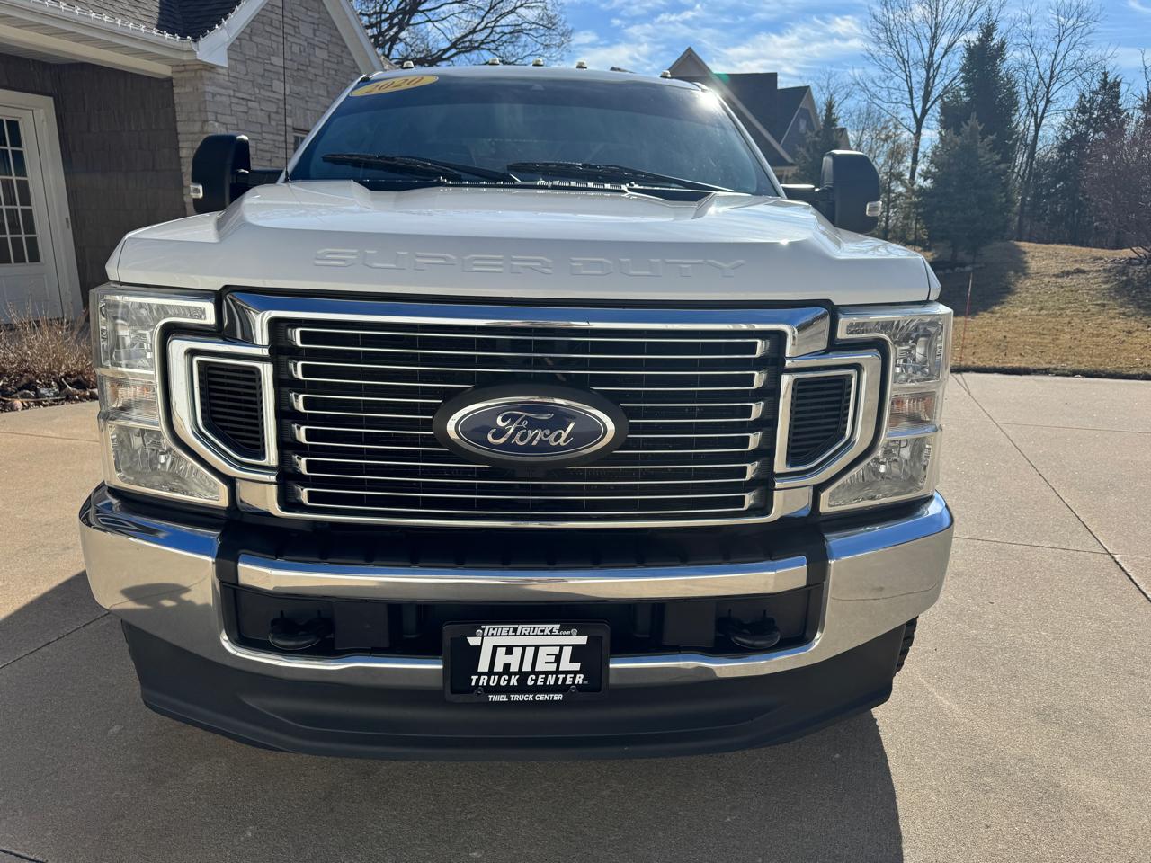 Ford Super Duty F-350 DRW XLT 4WD Crew Cab 8' Box 2020