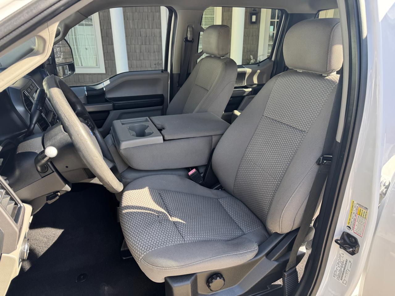 Ford Super Duty F-350 DRW XLT 4WD Crew Cab 8' Box 2020