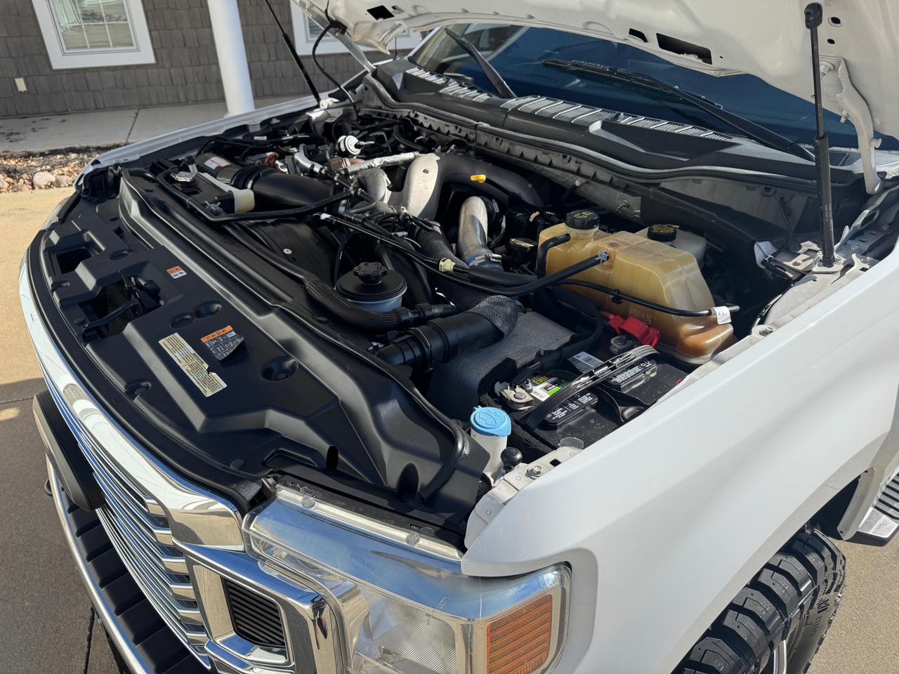 Ford Super Duty F-350 DRW XLT 4WD Crew Cab 8' Box 2020