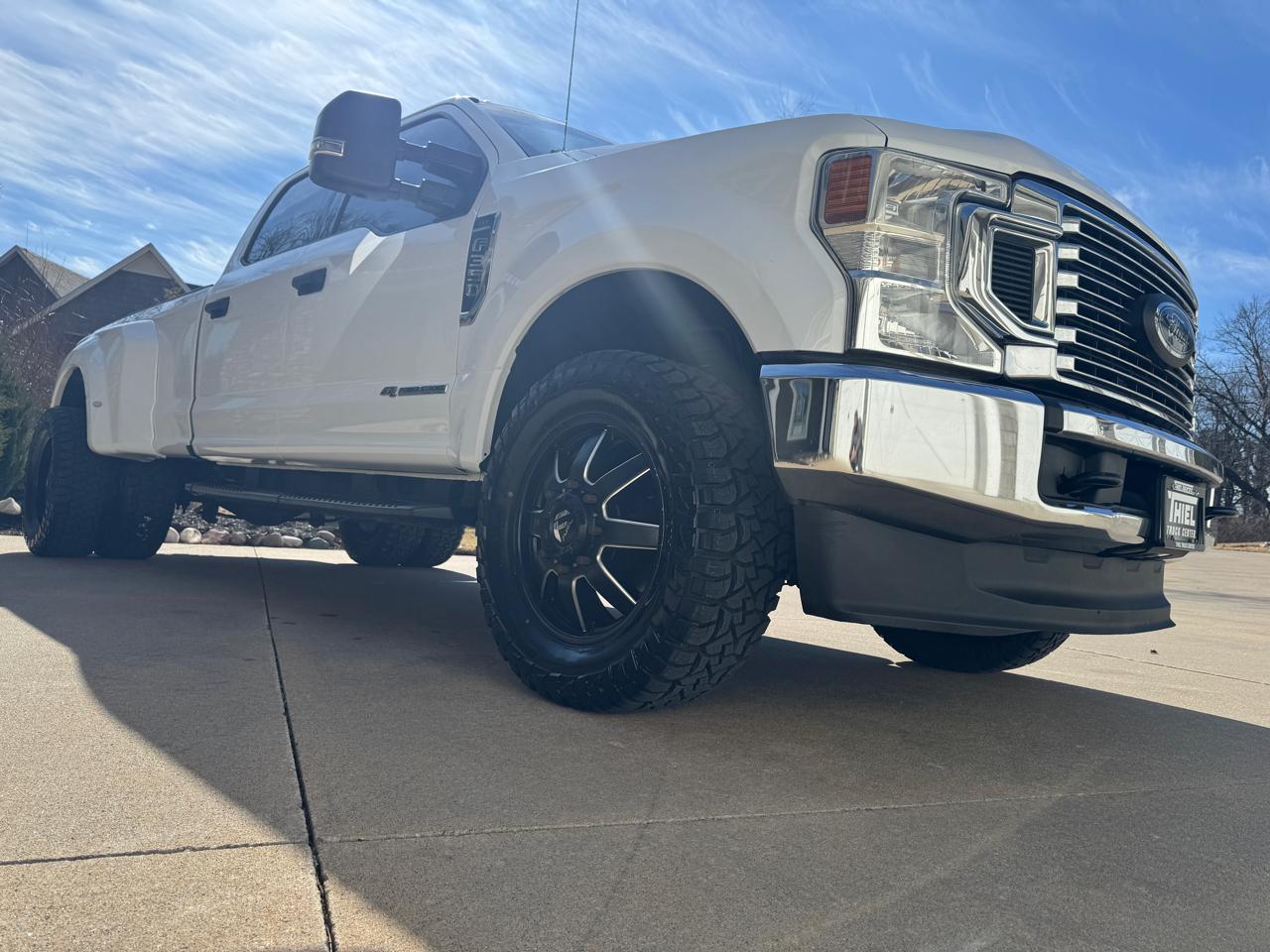 Ford Super Duty F-350 DRW XLT 4WD Crew Cab 8' Box 2020