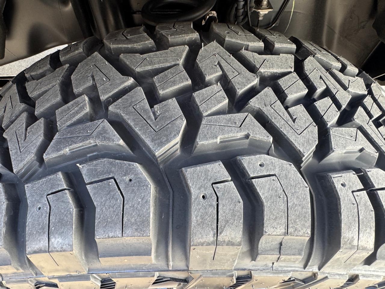 Ford Super Duty F-350 DRW XLT 4WD Crew Cab 8' Box 2020