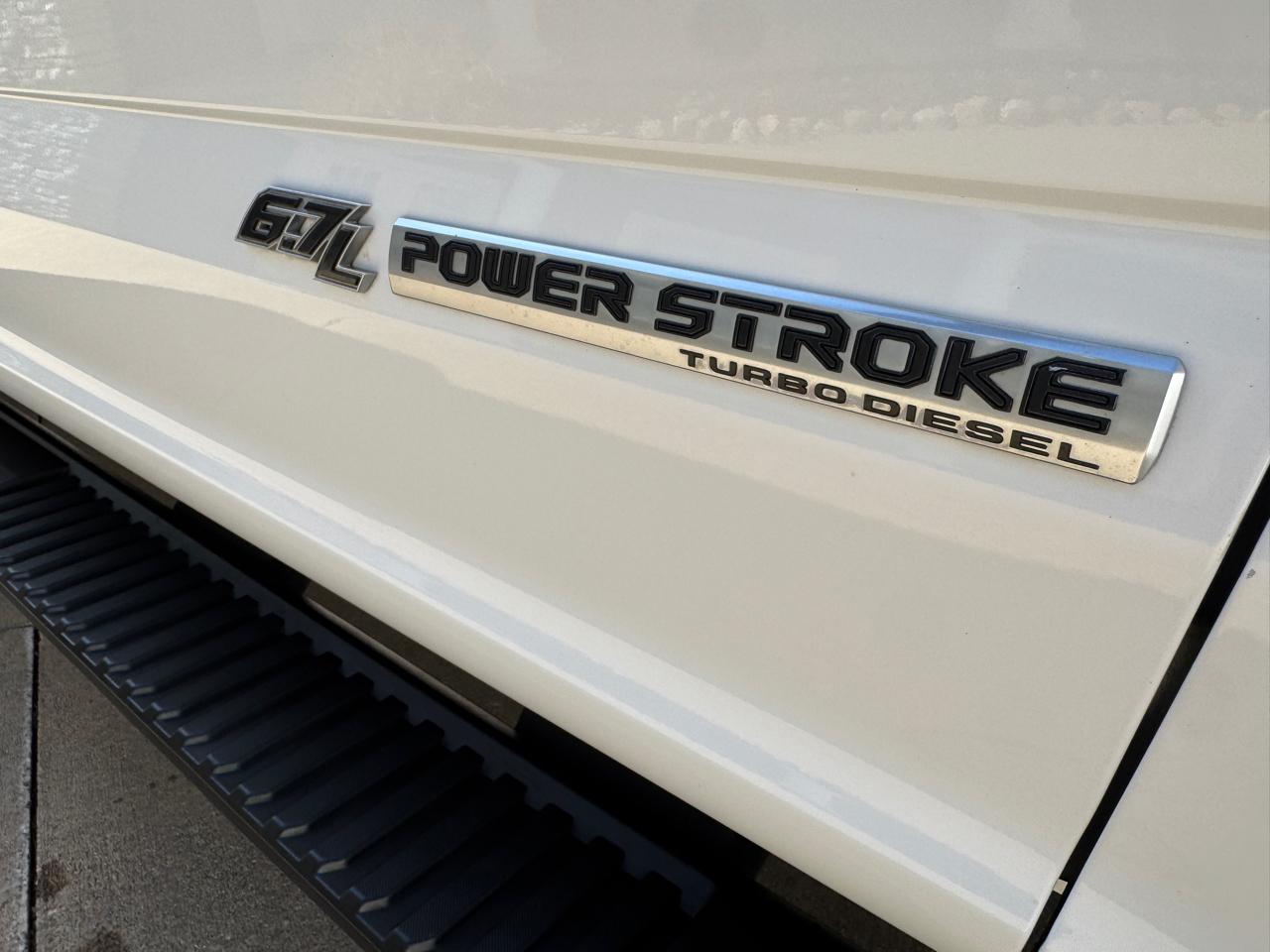 Ford Super Duty F-350 DRW XLT 4WD Crew Cab 8' Box 2020