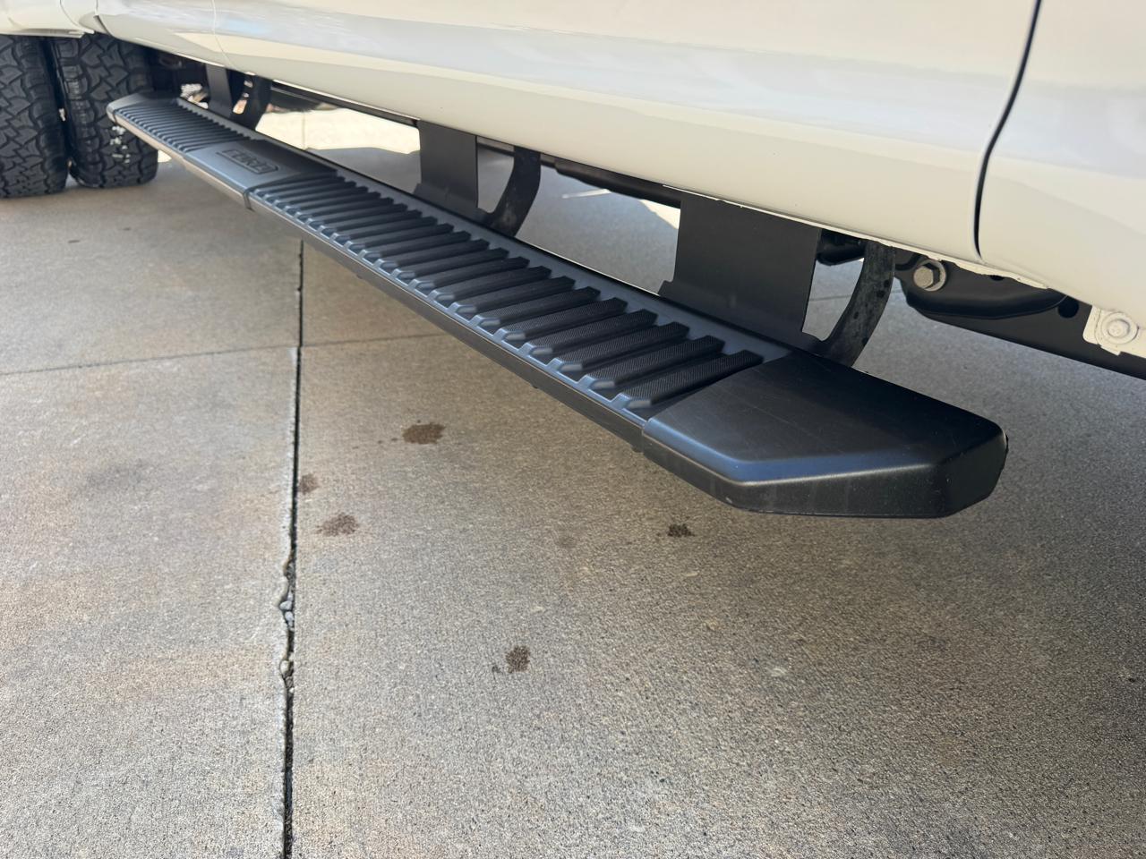 Ford Super Duty F-350 DRW XLT 4WD Crew Cab 8' Box 2020