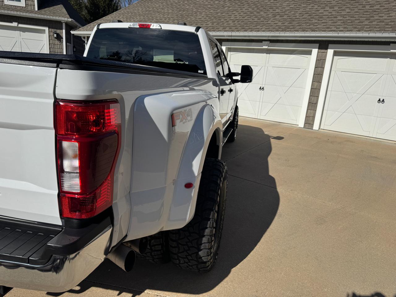 Ford Super Duty F-350 DRW XLT 4WD Crew Cab 8' Box 2020