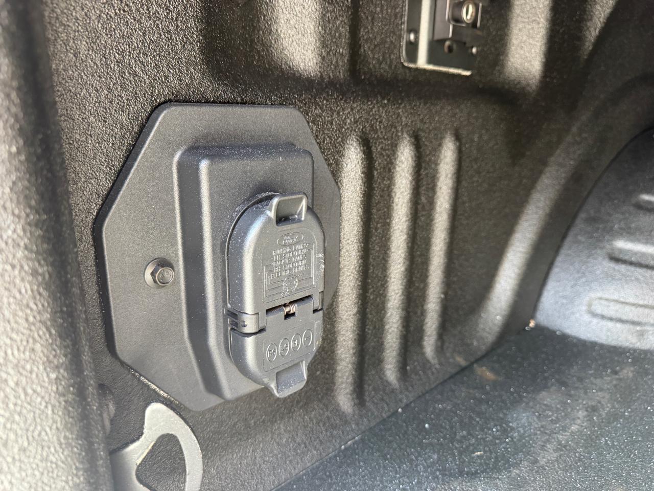 Ford Super Duty F-350 DRW XLT 4WD Crew Cab 8' Box 2020