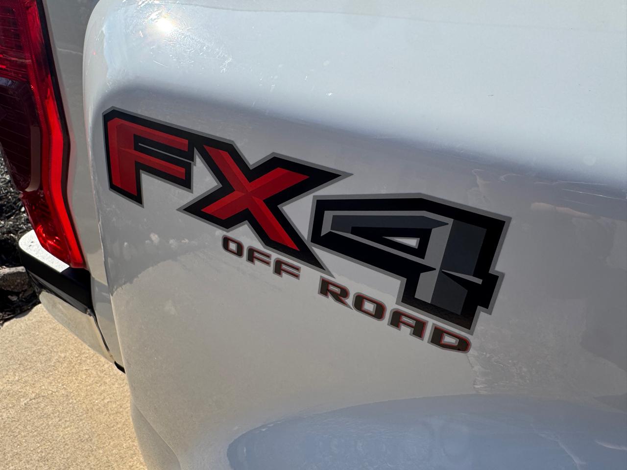 Ford Super Duty F-350 DRW XLT 4WD Crew Cab 8' Box 2020