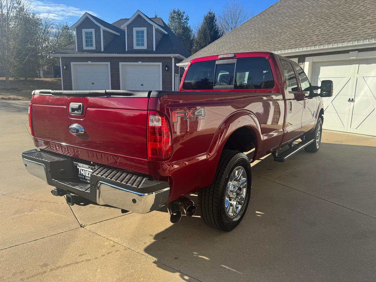 Ford Super Duty F-350 SRW 4WD Crew Cab 172" Lariat 2016