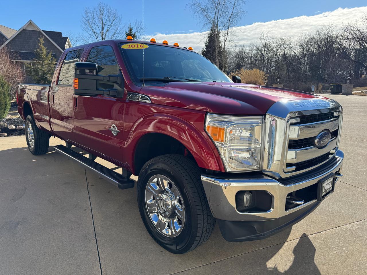 Ford Super Duty F-350 SRW 4WD Crew Cab 172" Lariat 2016