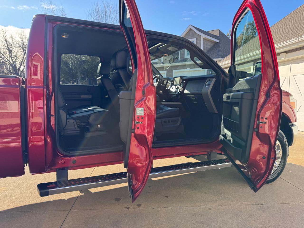 Ford Super Duty F-350 SRW 4WD Crew Cab 172" Lariat 2016