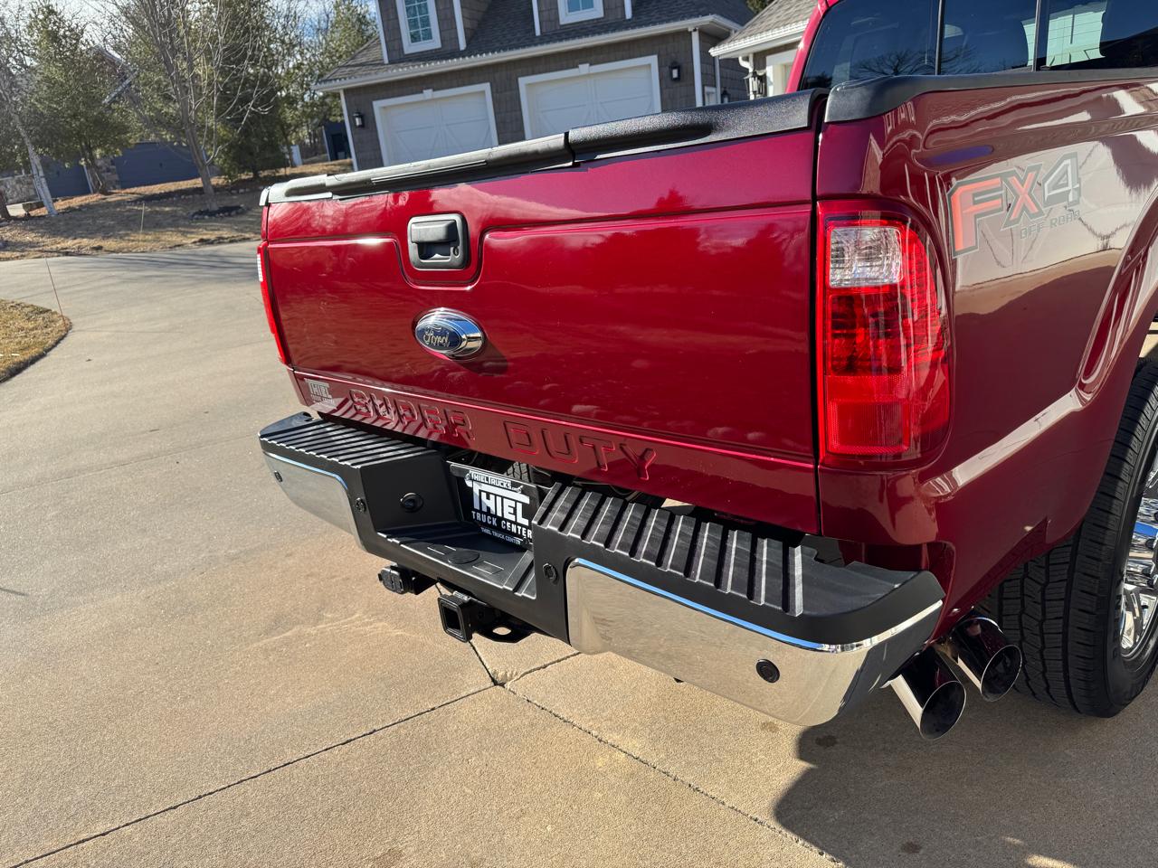 Ford Super Duty F-350 SRW 4WD Crew Cab 172" Lariat 2016