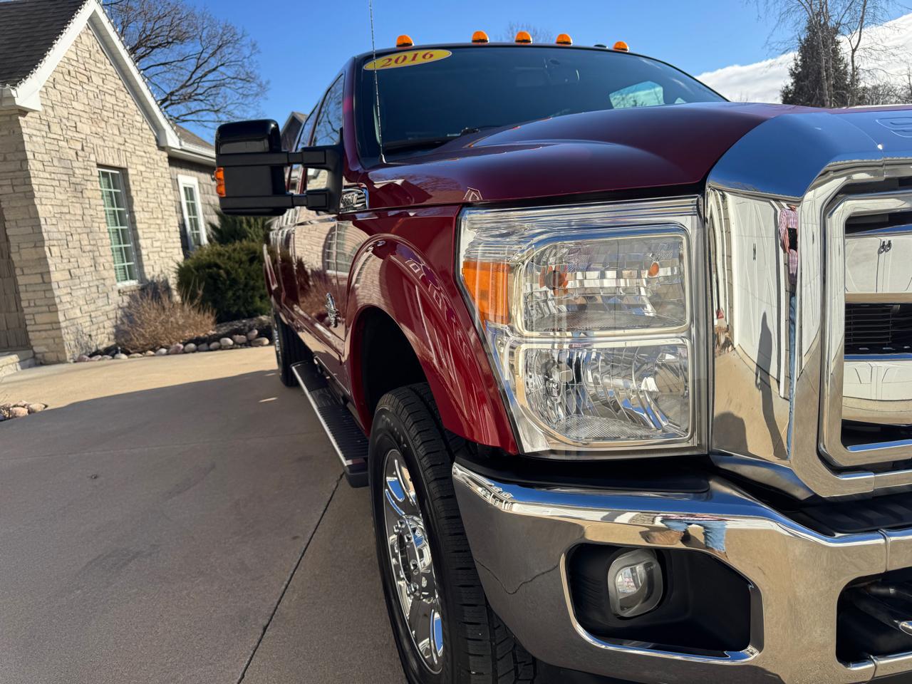 Ford Super Duty F-350 SRW 4WD Crew Cab 172" Lariat 2016