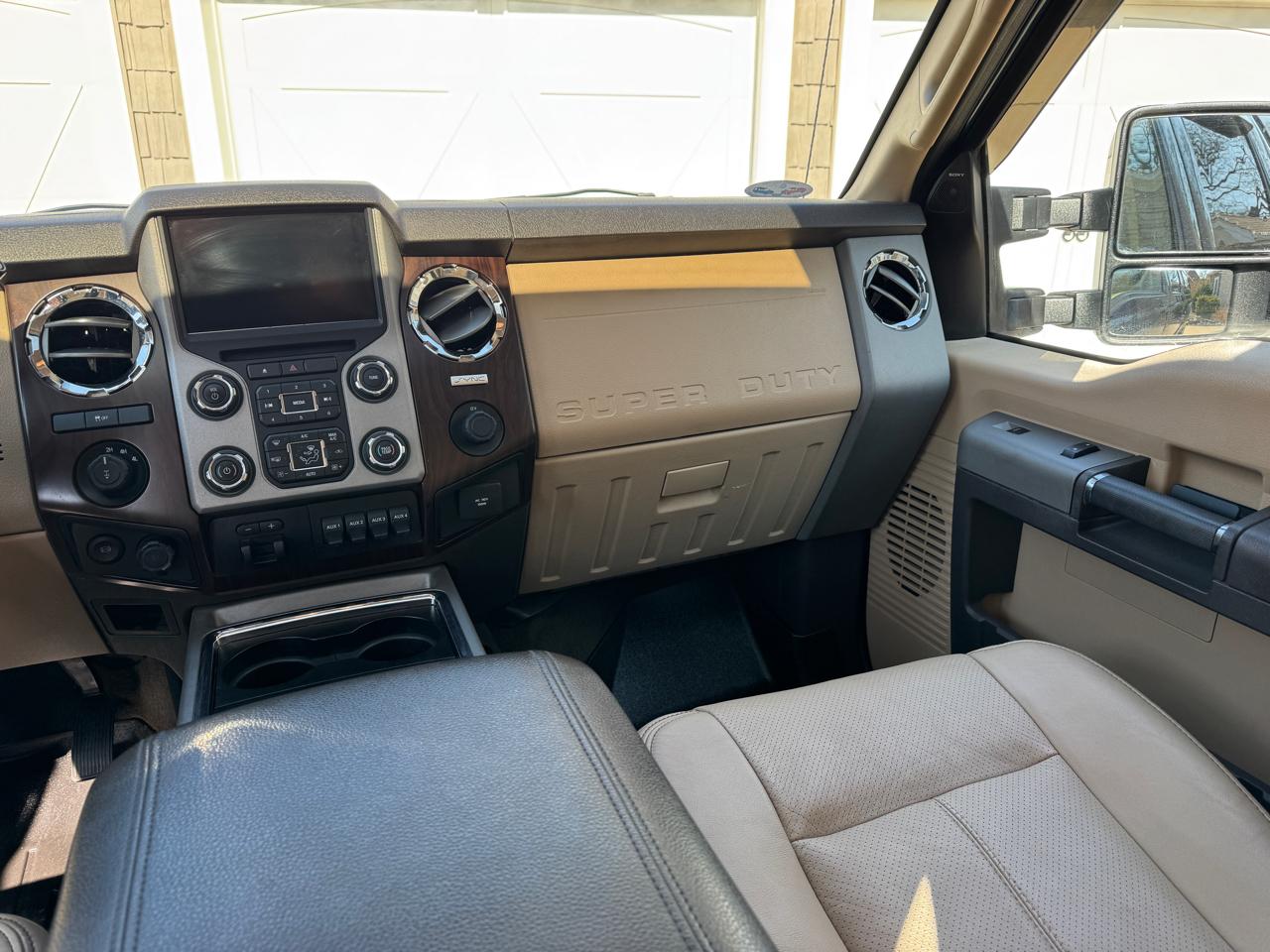 Ford Super Duty F-250 SRW 4WD Crew Cab 172" Lariat 2016