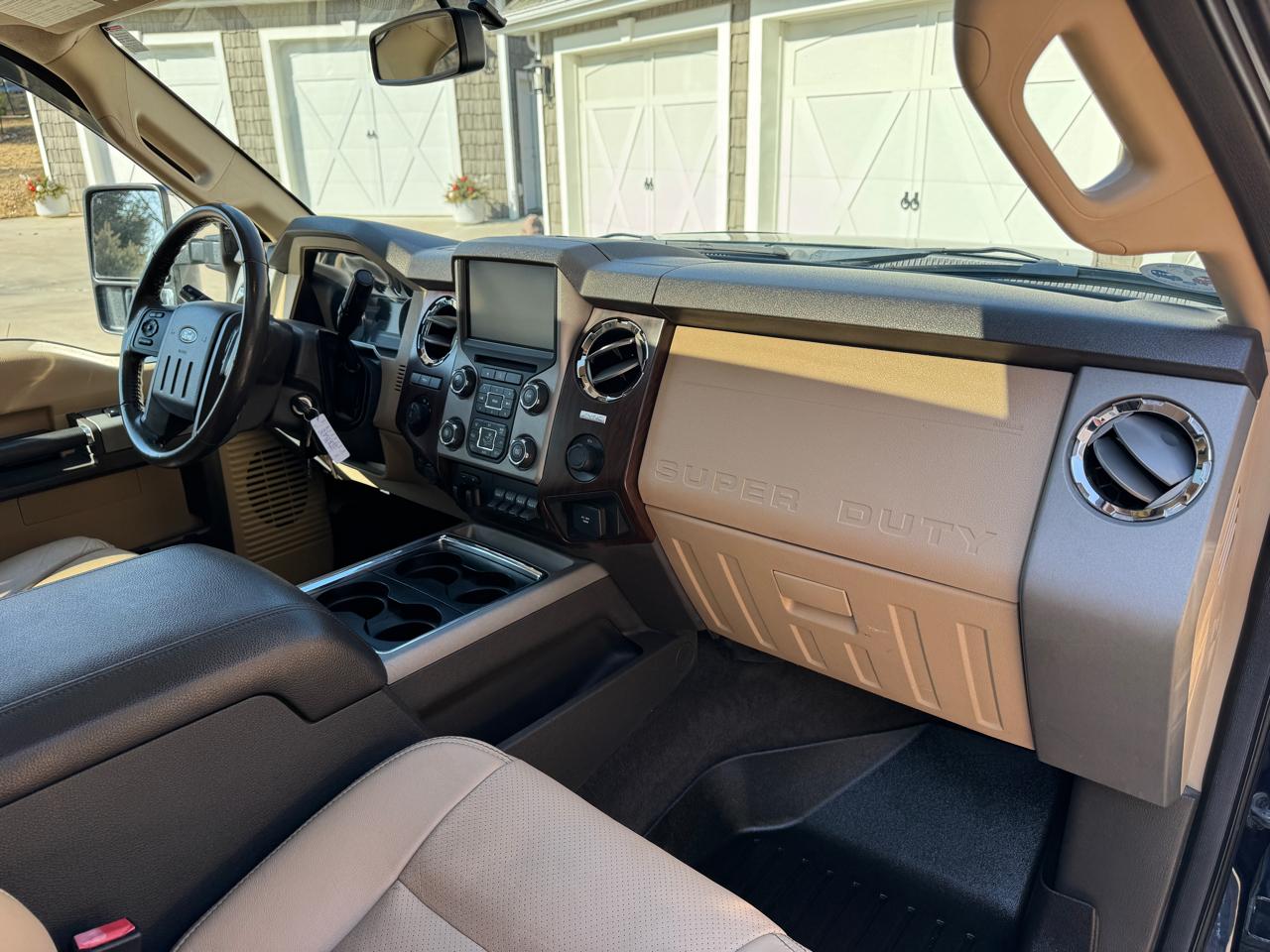 Ford Super Duty F-250 SRW 4WD Crew Cab 172" Lariat 2016