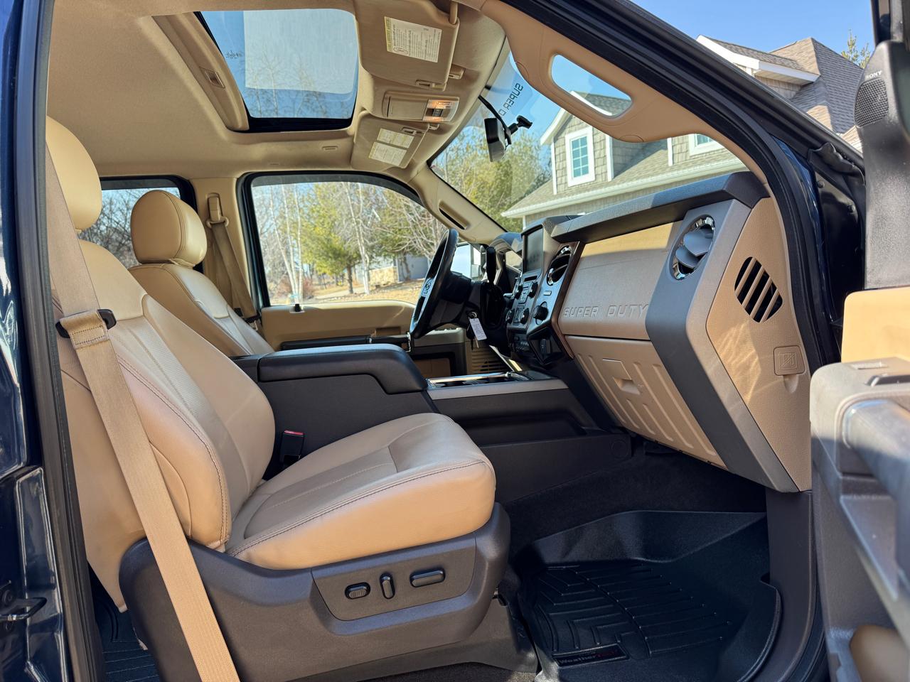 Ford Super Duty F-250 SRW 4WD Crew Cab 172" Lariat 2016