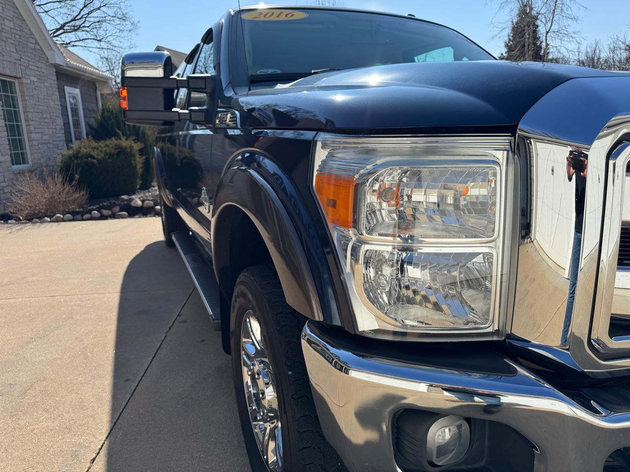 Ford Super Duty F-250 SRW 4WD Crew Cab 172" Lariat 2016