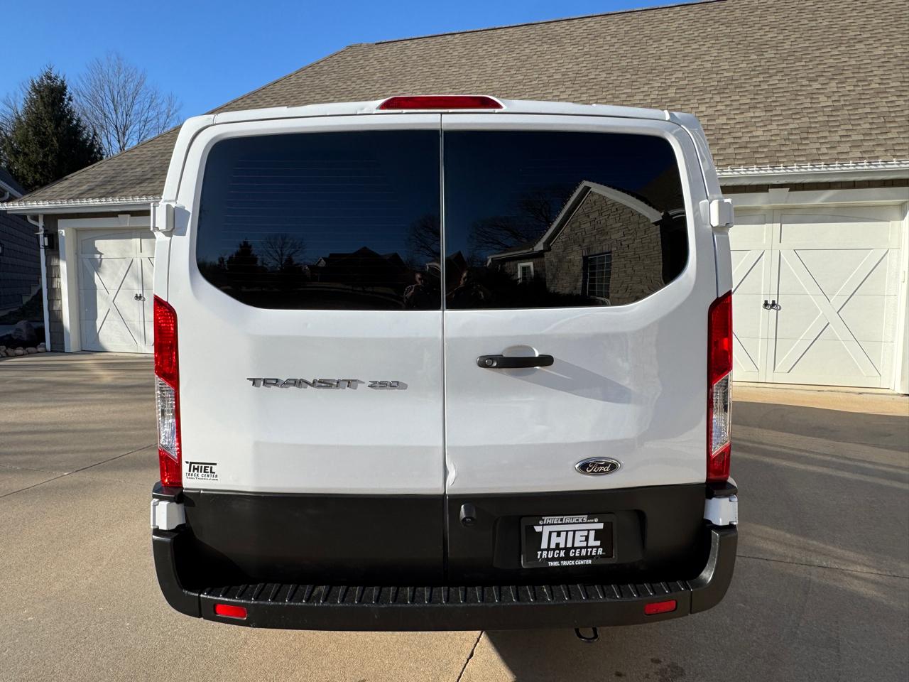 Ford Transit Cargo Van T-250 130" Low Rf 9070 GVWR RWD 2021