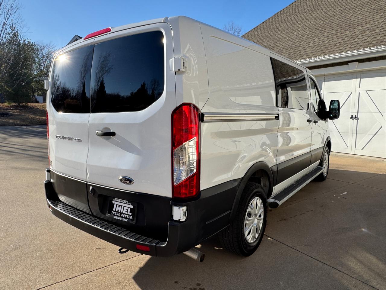 Ford Transit Cargo Van T-250 130" Low Rf 9070 GVWR RWD 2021