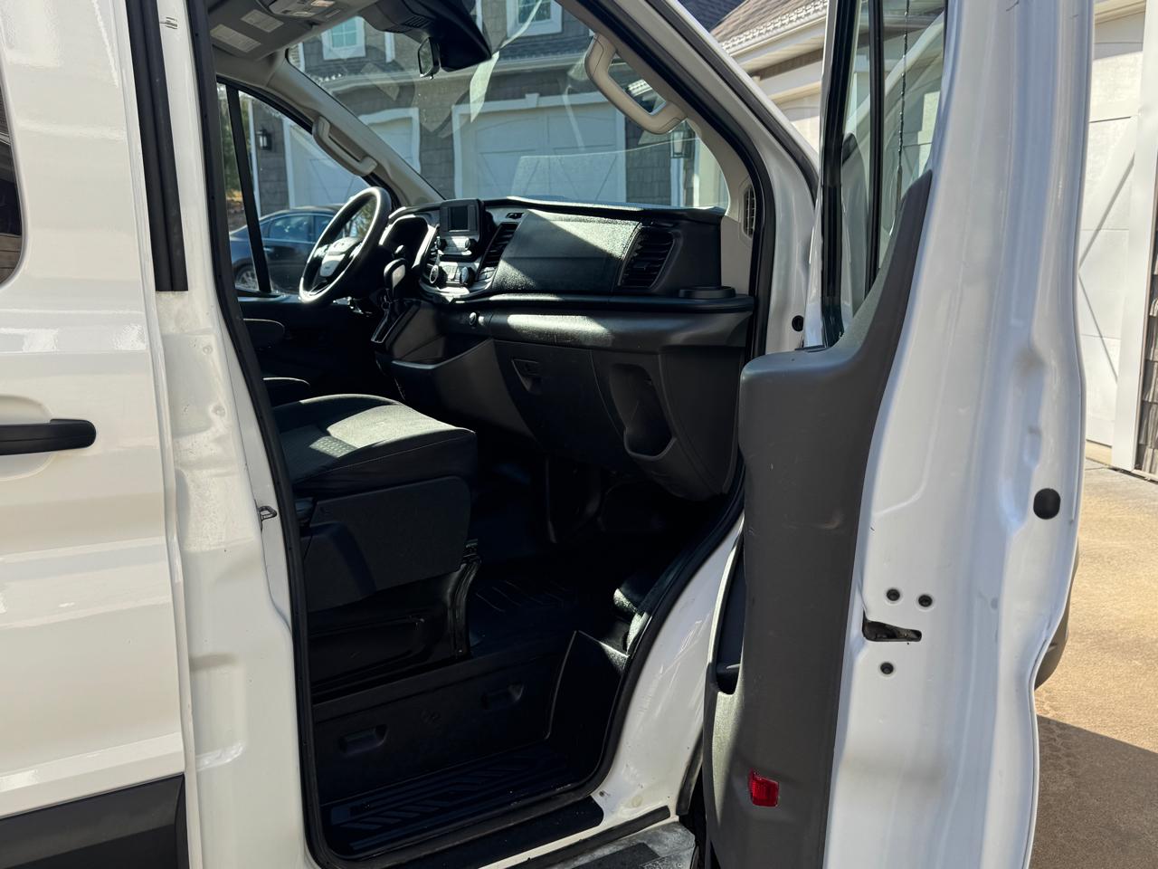 Ford Transit Cargo Van T-250 130" Low Rf 9070 GVWR RWD 2021