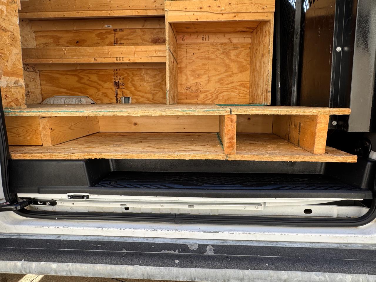 Ford Transit Cargo Van T-250 130" Low Rf 9070 GVWR RWD 2021