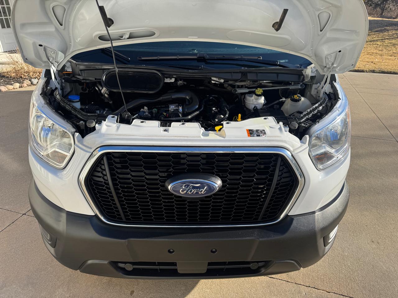 Ford Transit Cargo Van T-250 130" Low Rf 9070 GVWR RWD 2021